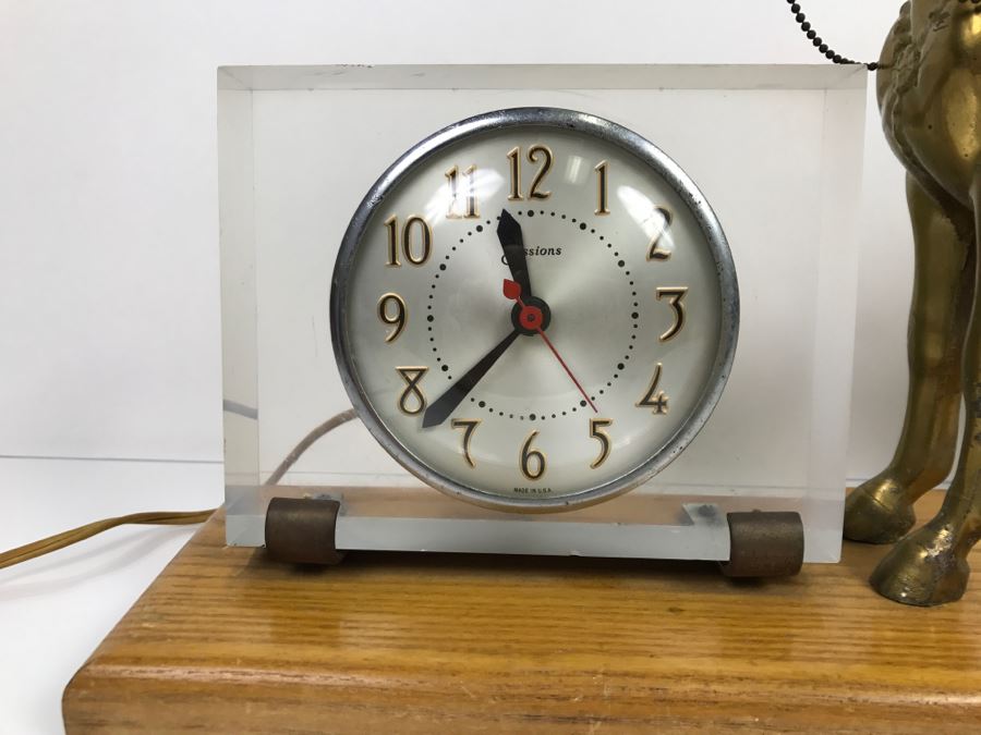 Vintage Sessions Horse Clock Working [Photo 3]
