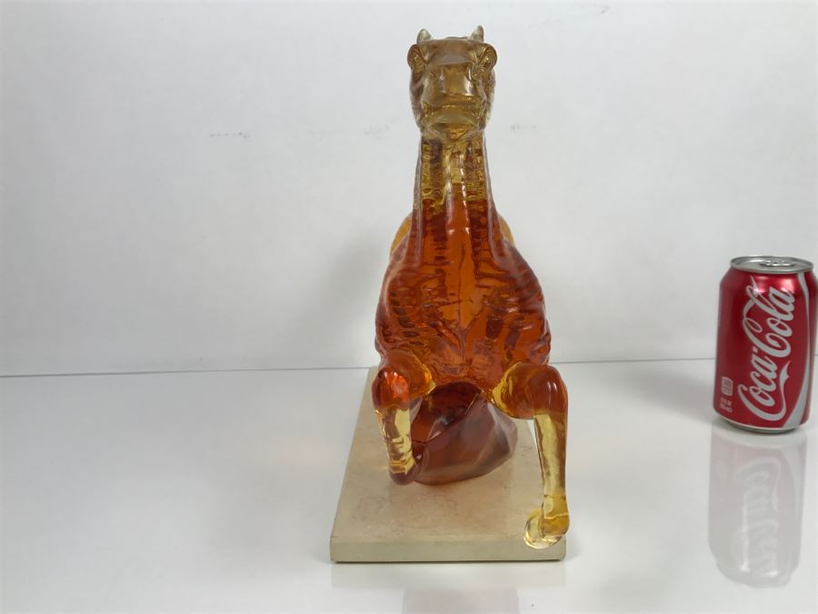 Vintage Resin Horse Sculpture On Travertine Base [Photo 10]