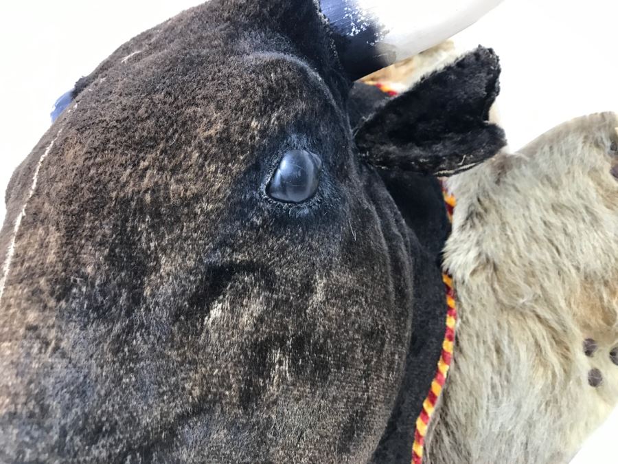 Faux Taxidermy Bull Head [Photo 7]