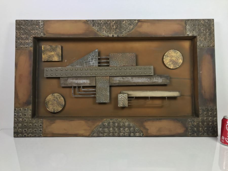 Metal Industrial Hanging Wall Sculpture 39' X 23' [Photo 3]