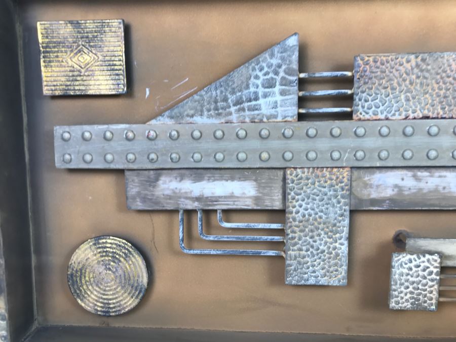 Metal Industrial Hanging Wall Sculpture 39' X 23' [Photo 6]