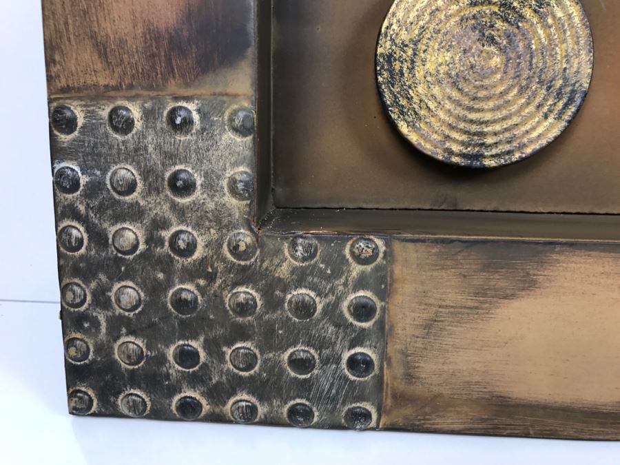 Metal Industrial Hanging Wall Sculpture 39' X 23' [Photo 11]