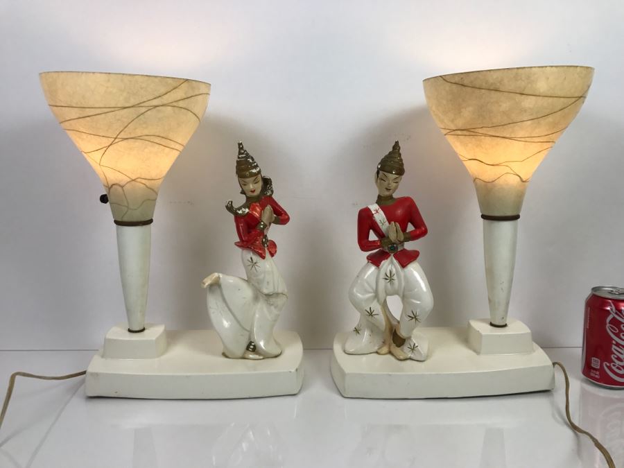 Pair Of Mid-Century Lamps - Note Repair To One Lamp In Photos