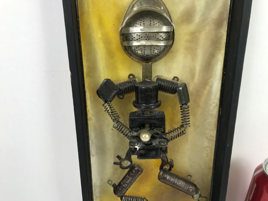 Industrial Robot Made Of Recycled Parts Sculpture Wall Hanging Signed Roz [Photo 12]