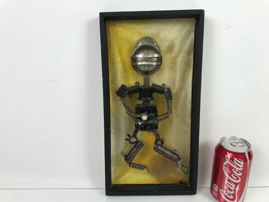 Industrial Robot Made Of Recycled Parts Sculpture Wall Hanging Signed Roz [Photo 14]