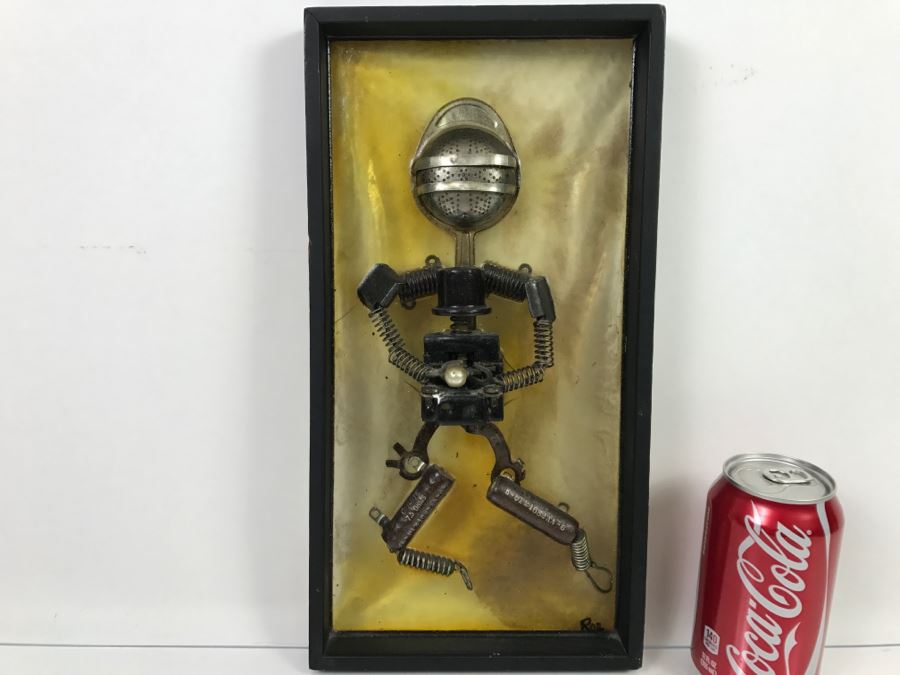 Industrial Robot Made Of Recycled Parts Sculpture Wall Hanging Signed Roz [Photo 2]