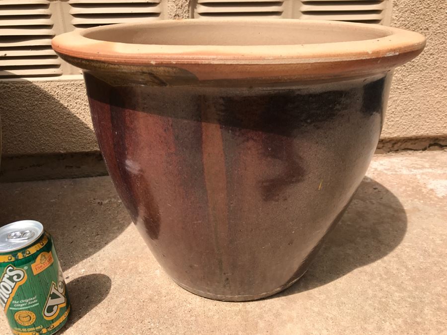 Pair Of Outdoor Plant Pots [Photo 5]