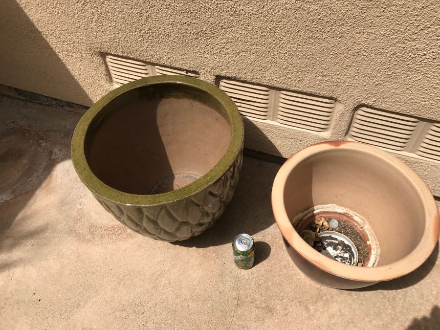 Pair Of Outdoor Plant Pots [Photo 6]