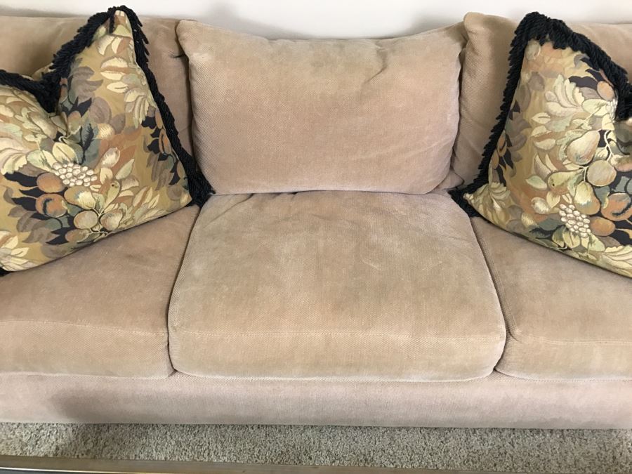 KREISS Upholstered Sofa With Modern Lines 105'W X 36'D X 28'H [Photo 8]