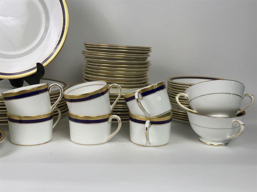 Elegant Gold And Blue Rim Coalport Bone China Set Elite-Royale Made In England Apx 73 Pieces [Photo 9]