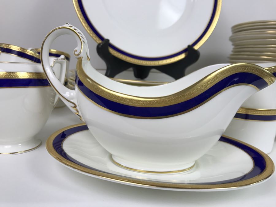 Elegant Gold And Blue Rim Coalport Bone China Set Elite-Royale Made In England Apx 73 Pieces [Photo 3]