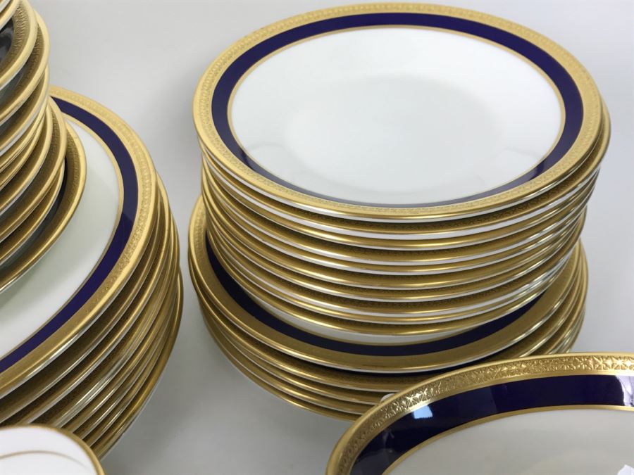 Elegant Gold And Blue Rim Coalport Bone China Set Elite-Royale Made In England Apx 73 Pieces [Photo 7]