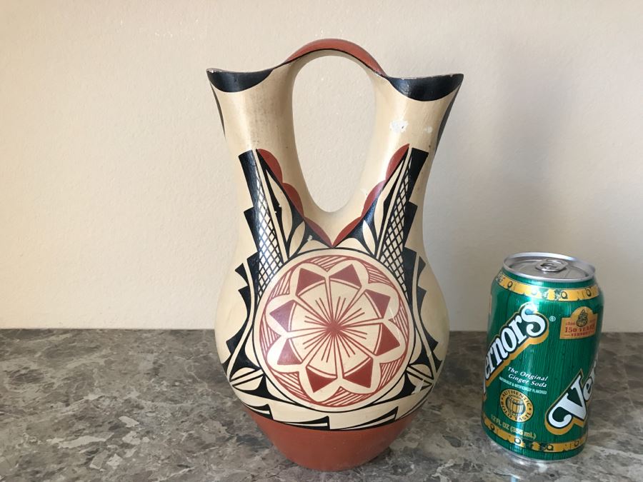 Native American Wedding Vase By Phyllis M. Tosa Jemez [Photo 5]