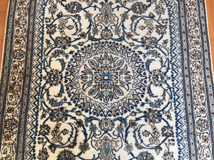 Hand Knotted Persian Wool Area Rug Made In Iran Blue Light Brown Cream 8' 6' X 5' 1' [Photo 6]