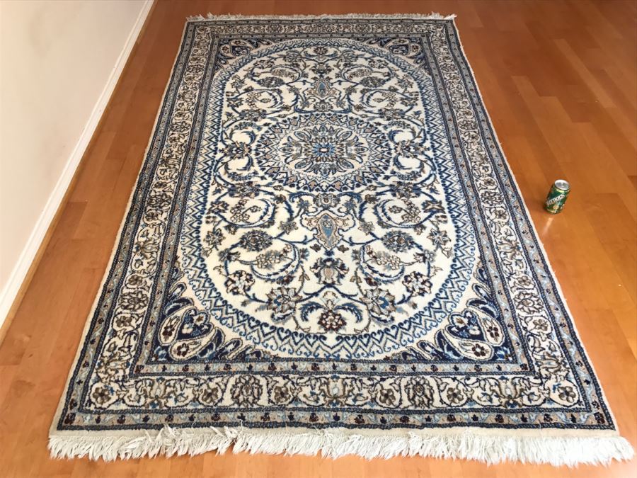 Hand Knotted Persian Wool Area Rug Made In Iran Blue Light Brown Cream 8' 6' X 5' 1'