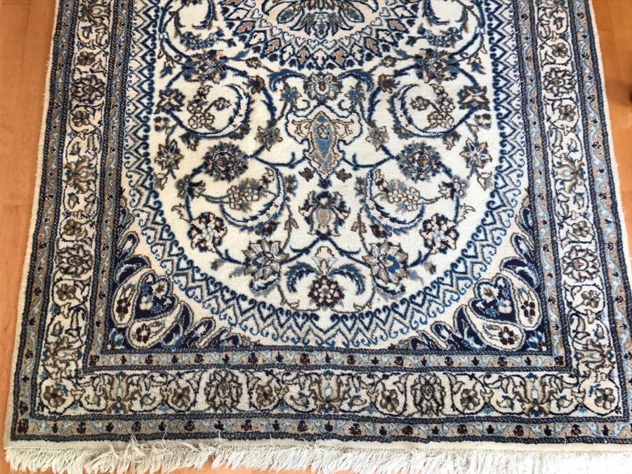 Hand Knotted Persian Wool Area Rug Made In Iran Blue Light Brown Cream 8' 6' X 5' 1' [Photo 5]
