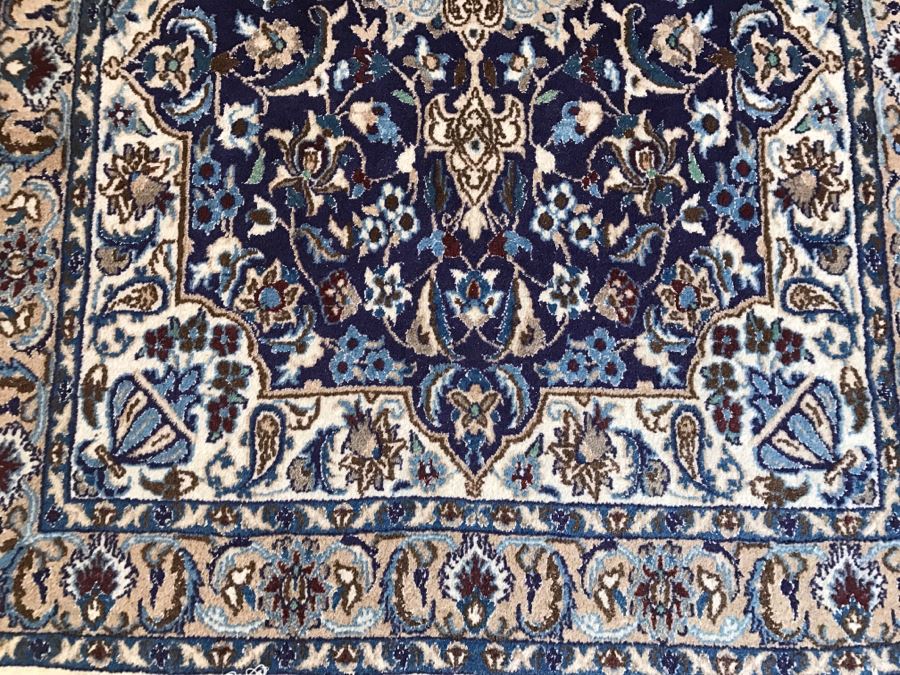 Persian Area Rug Hand Knotted Wool Made In Iran 6' 9' X 3' 10' [Photo 6]