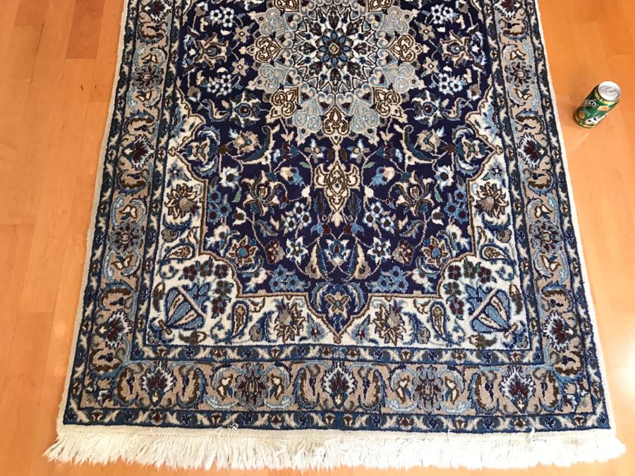 Persian Area Rug Hand Knotted Wool Made In Iran 6' 9' X 3' 10' [Photo 5]