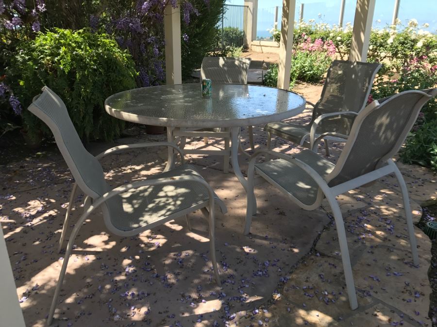 Outdoor Aluminum Patio Furniture Round Table With (4) Chairs [Photo 9]