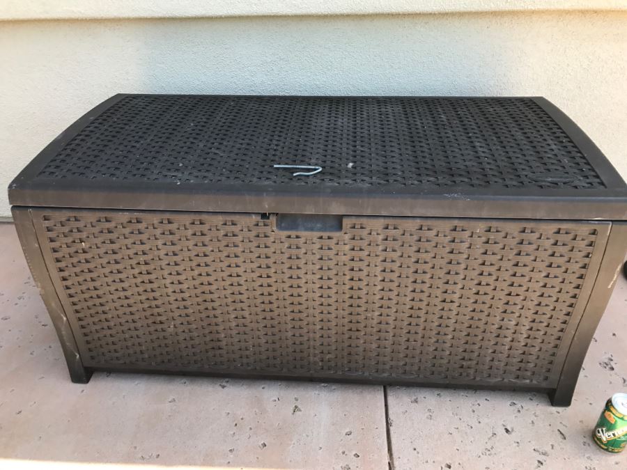 Suncast Plastic Outdoor Storage Cabinet [Photo 2]