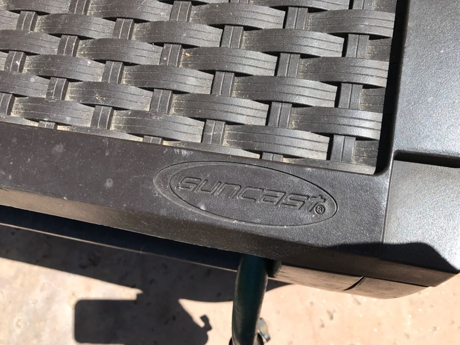 Suncast Plastic Outdoor Storage Cabinet For Gardening Hose With Hose [Photo 4]