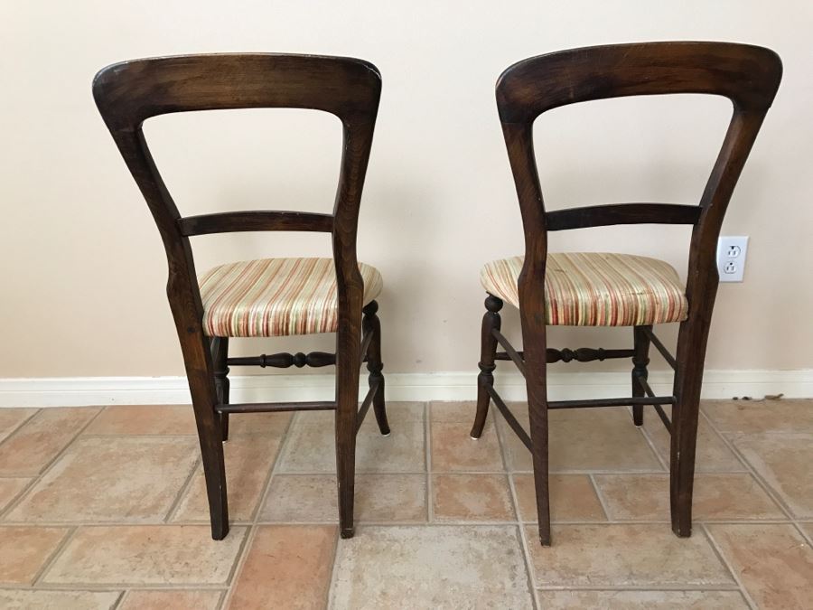 Pair Of Antique Chairs [Photo 5]