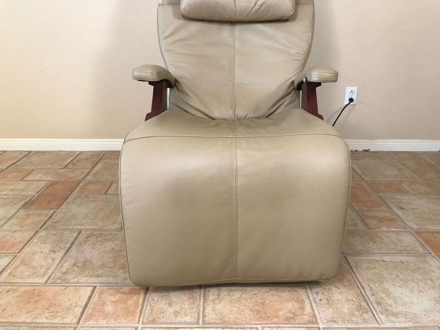 Human Touch Perfect Chair Model PC-500 Zero Gravity Leather Chair Retails For $2,500 [Photo 4]