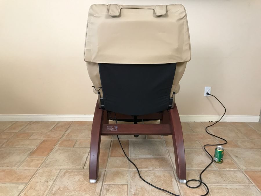 Human Touch Perfect Chair Model PC-500 Zero Gravity Leather Chair Retails For $2,500 [Photo 9]