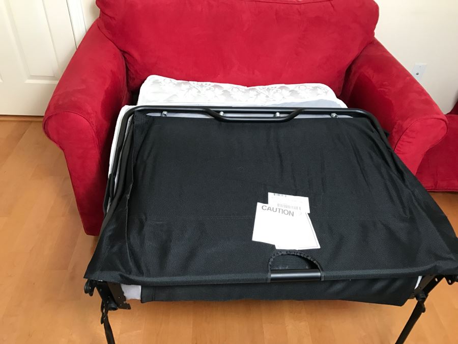 Valencia Chair Bed Sleeper With Throw Pillows By Stratford Company [Photo 7]