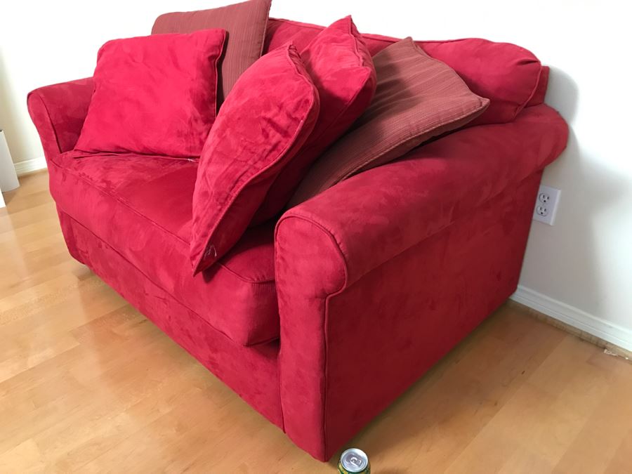 Valencia Chair Bed Sleeper With Throw Pillows By Stratford Company [Photo 4]