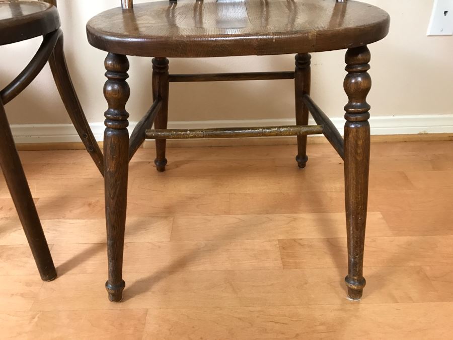 UPDATED ADDED (1) Chair - Set Of (4) Vintage Chairs Made In Romania And (1) Vintage Chair By L And B Manufacturing Corp Santa Monica, CA [Photo 8]