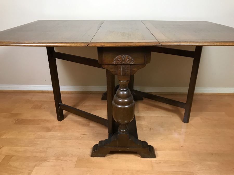 Vintage Drop Leaf Dining Table [Photo 12]