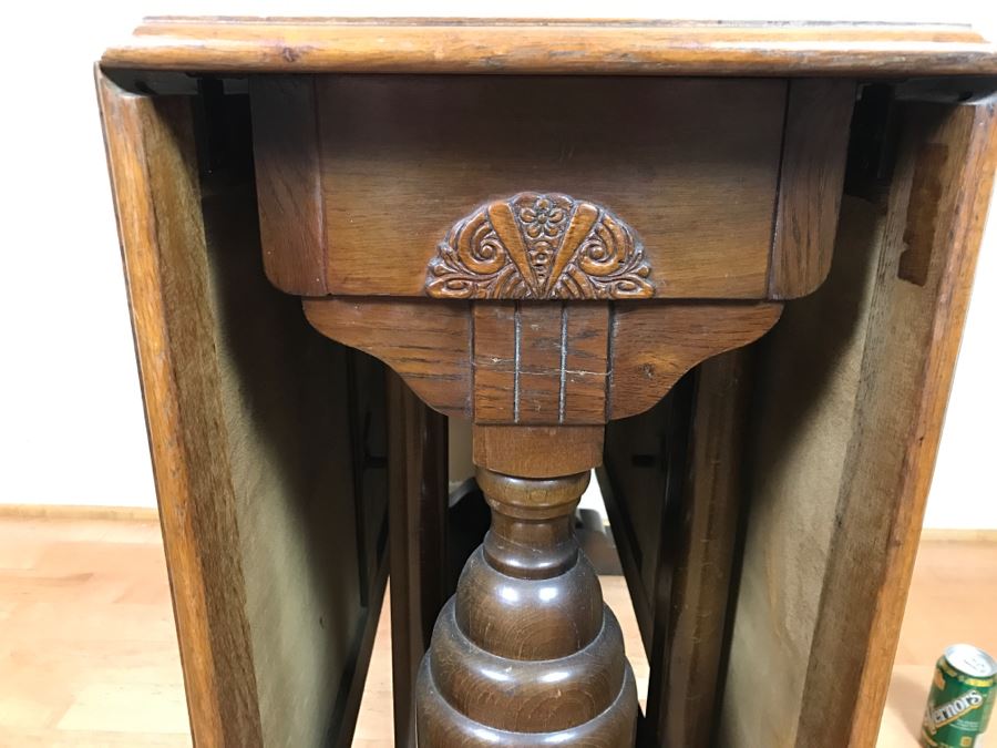 Vintage Drop Leaf Dining Table [Photo 7]