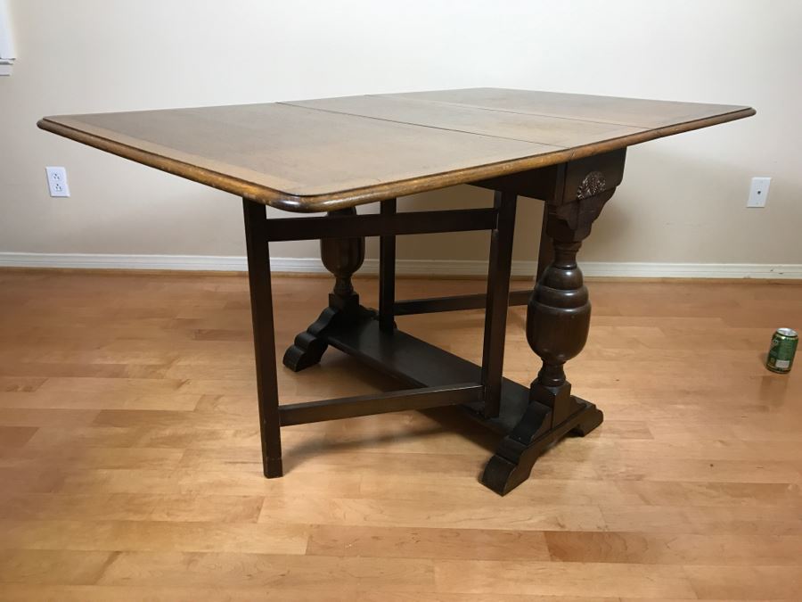 Vintage Drop Leaf Dining Table [Photo 14]