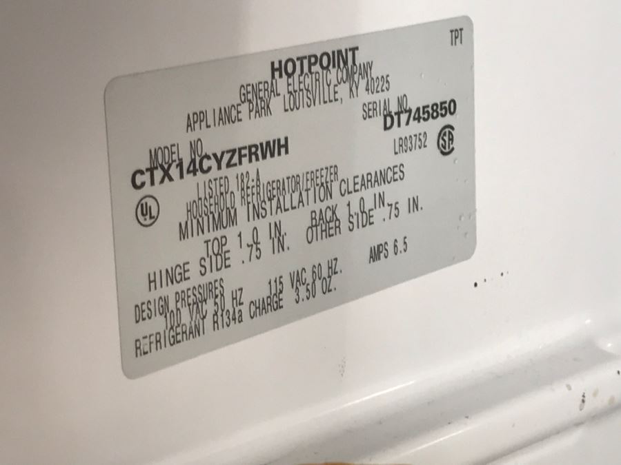 HOTPOINT Fridge Refrigerator Model CTX14CYZFRWH 28'W X 27'D X 61'H [Photo 9]