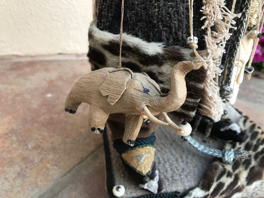 Large Custom Hand Made Folk Art Santa Claus By Artist Renée 33'H [Photo 6]