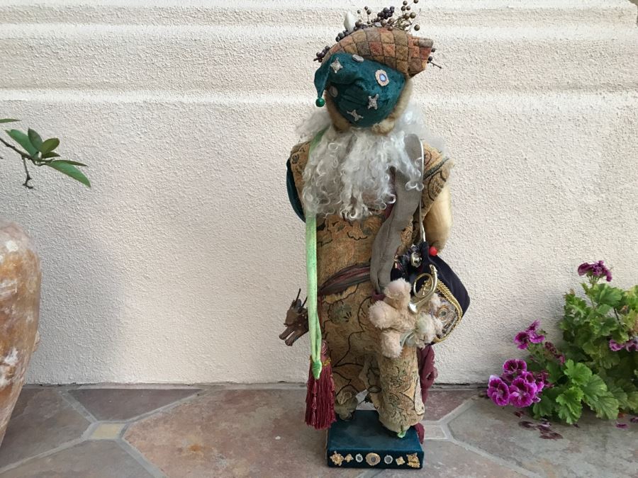 Large Custom Hand Made Folk Art Santa Claus By Artist Renée 33'H [Photo 11]