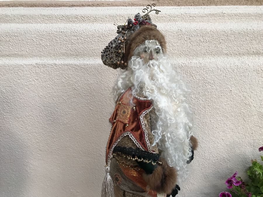Large Custom Hand Made Folk Art Santa Claus By Artist Renée 33'H [Photo 13]