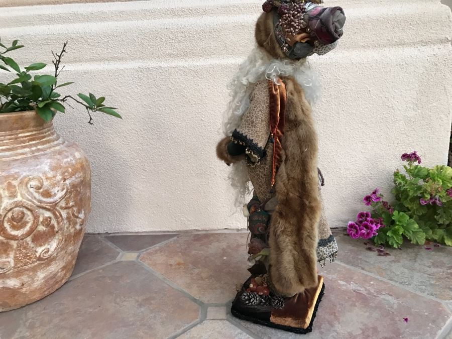 Large Custom Hand Made Folk Art Santa Claus By Artist Renée 33'H [Photo 20]