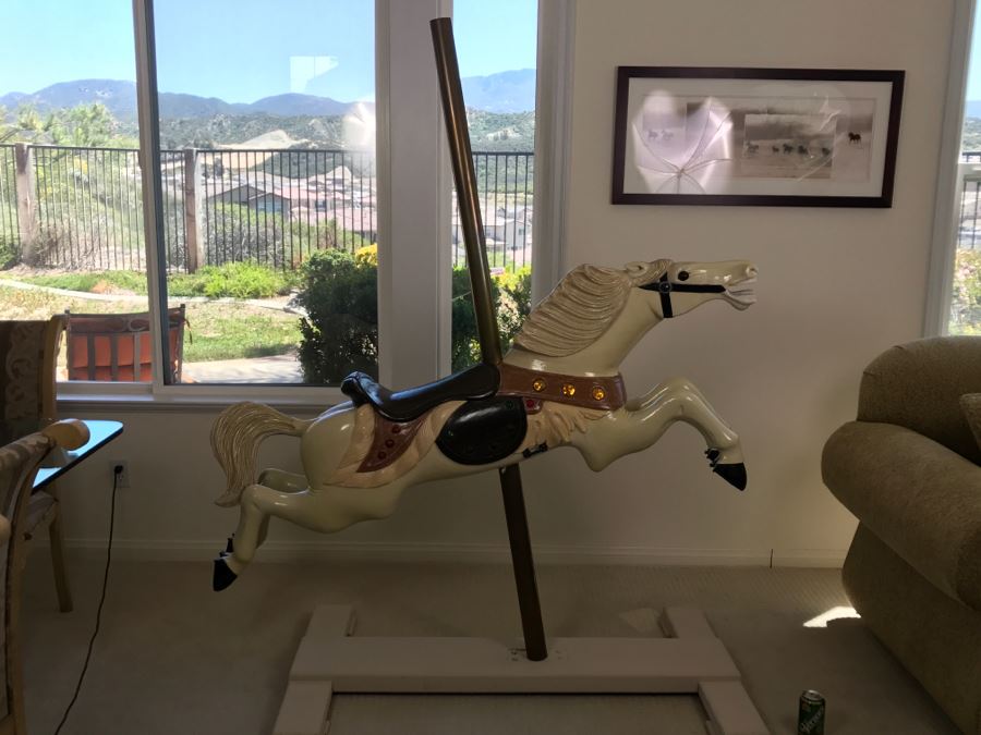Santa Monica Pier Authentic C W Parker Carousel Horse Leavenworth Kansas 5'L X 32'W X 74'H [Photo 25]