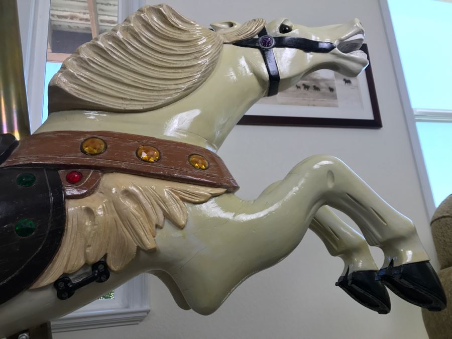 Santa Monica Pier Authentic C W Parker Carousel Horse Leavenworth Kansas 5'L X 32'W X 74'H [Photo 19]