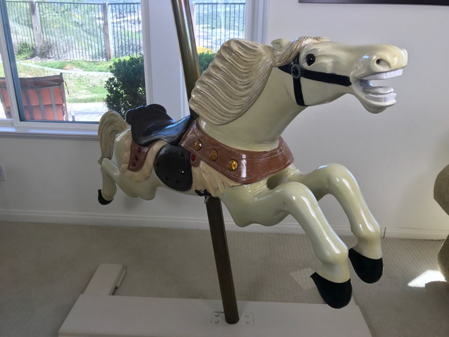 Santa Monica Pier Authentic C W Parker Carousel Horse Leavenworth Kansas 5'L X 32'W X 74'H [Photo 13]