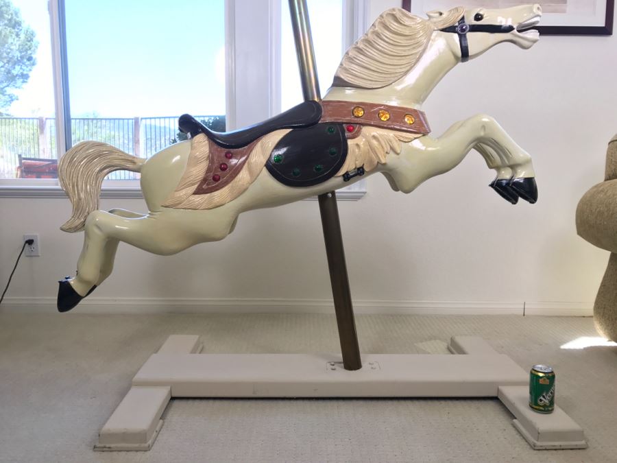 Santa Monica Pier Authentic C W Parker Carousel Horse Leavenworth Kansas 5'L X 32'W X 74'H [Photo 24]
