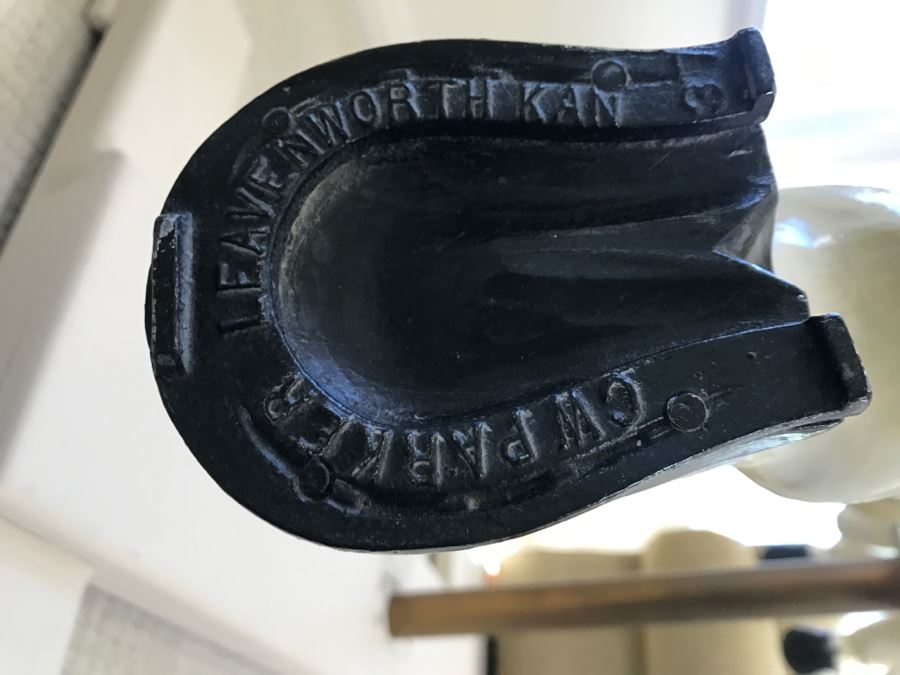 Santa Monica Pier Authentic C W Parker Carousel Horse Leavenworth Kansas 5'L X 32'W X 74'H [Photo 18]