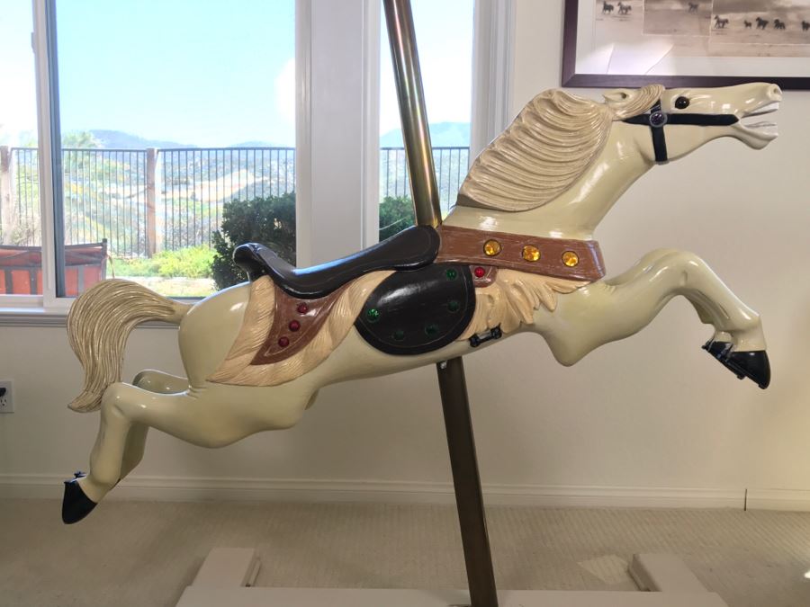 Santa Monica Pier Authentic C W Parker Carousel Horse Leavenworth Kansas 5'L X 32'W X 74'H [Photo 2]