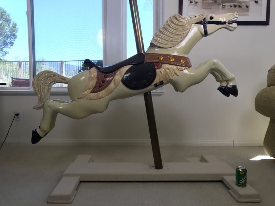 Santa Monica Pier Authentic C W Parker Carousel Horse Leavenworth Kansas 5'L X 32'W X 74'H [Photo 23]