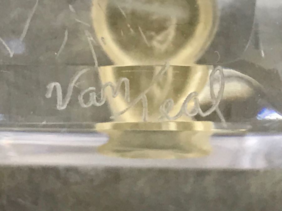 Signed Van Teal Mid-Century Modern Lucite Acrylic Sculpture [Photo 2]