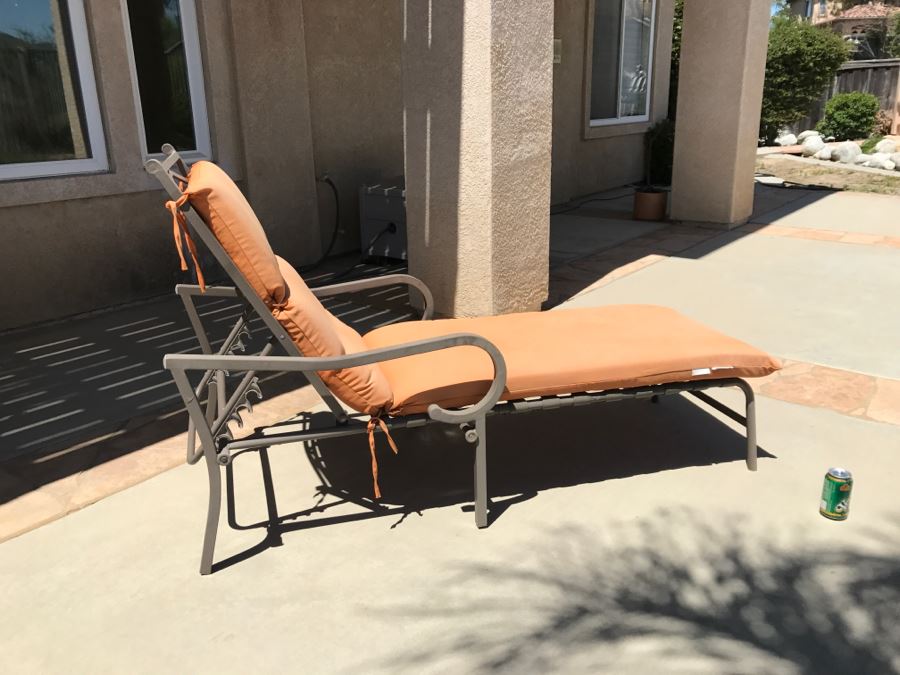 Outdoor Chaise Lounge Chair With Cushion [Photo 2]