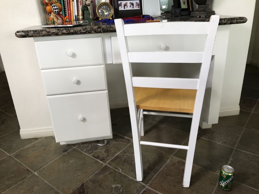 White Wooden Desk Chair [Photo 3]