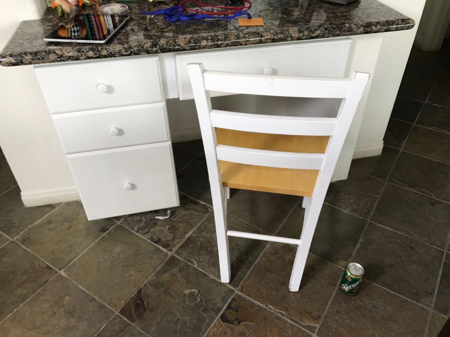 White Wooden Desk Chair [Photo 4]